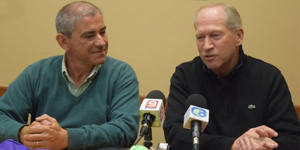 01.07.2016 Defensor Sporting realiza pre-temporada en Trinidad. Directiva del club donó pelotas, chalecos y camisetas.