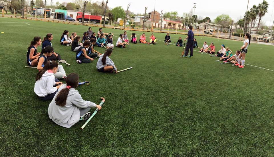 08.03.2017 Continúan las escuelas deportivas en la ciudad