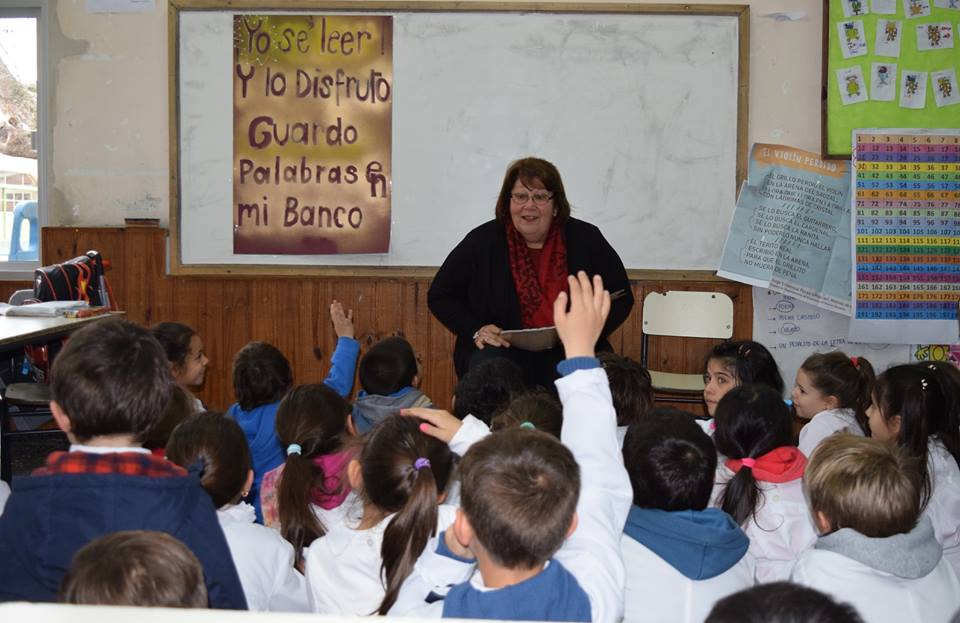 10.08.2017 Continúa el proyecto «Despertando la magia. Todos podemos leer cuentos»