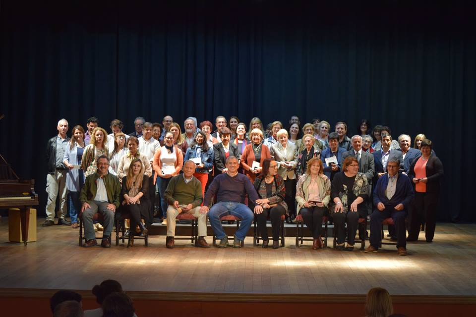 20.10.2017 Intendencia homenajeó a personas en el Centenario del Teatro Artigas