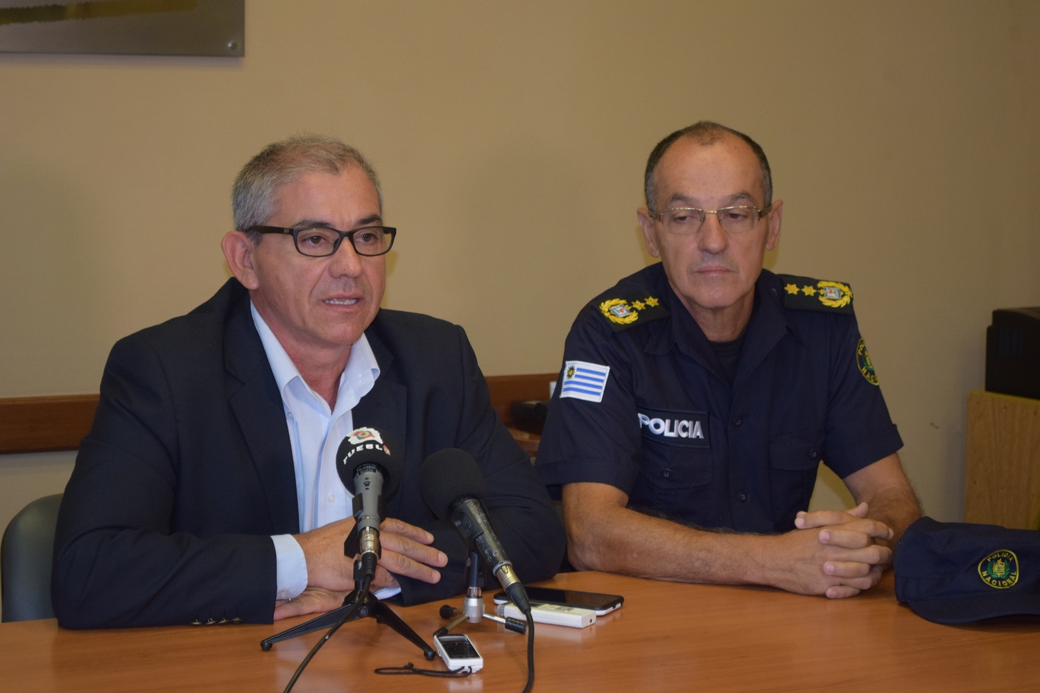 14.03.2019 Intendencia y Jefatura de Policía firmaron convenio sobre nuevas cámaras de seguridad