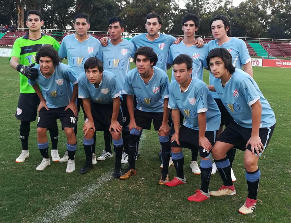 18.04.2019 Selección de Flores Sub 17 enfrentó a Nacional en Torneo Integración