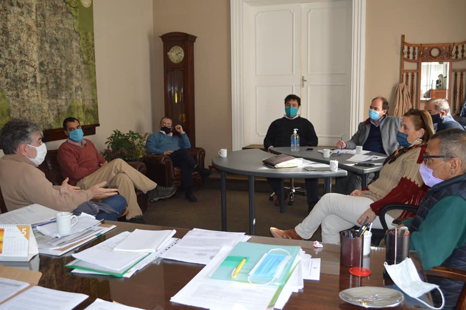 04.06.2020 Reunión de la Intendencia con experto para mejoras en el tránsito