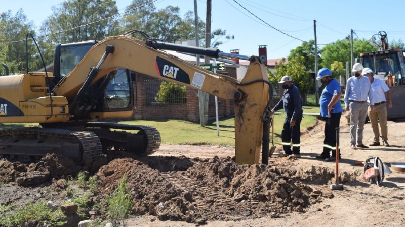 26.01.2021 Presidente de OSE Ing. Raúl Montero con autoridades locales recorrieron las obras de Barrio La Criolla