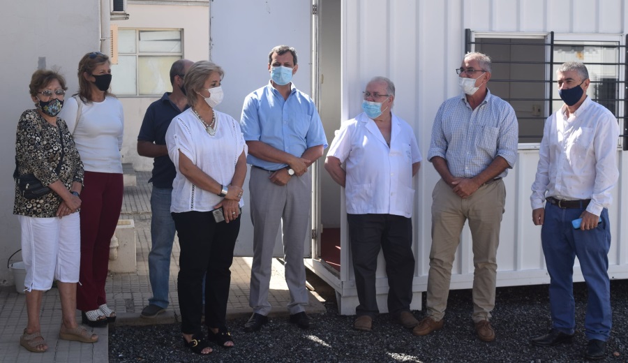 07.02.2021 Finalizó la colocación de módulos en el Hospital local