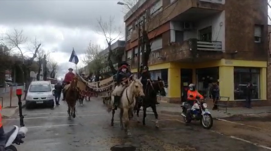 10.09.2021 Colonos de nuestro departamento se encuentran defendiendo al Instituto Nacional de Colonización