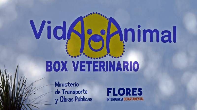 10.05.2024 Inauguran Box Veterinario en Flores con apoyo del Ministerio de Transporte y Obras Públicas